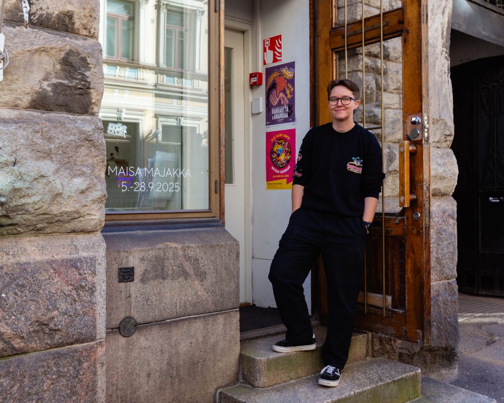 Sonja Linkoneva Galleria Halmetojan edustalla